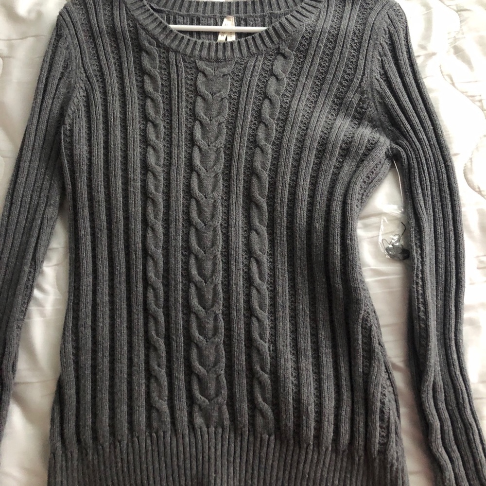 Sweater bundle - Picture 2 of 7